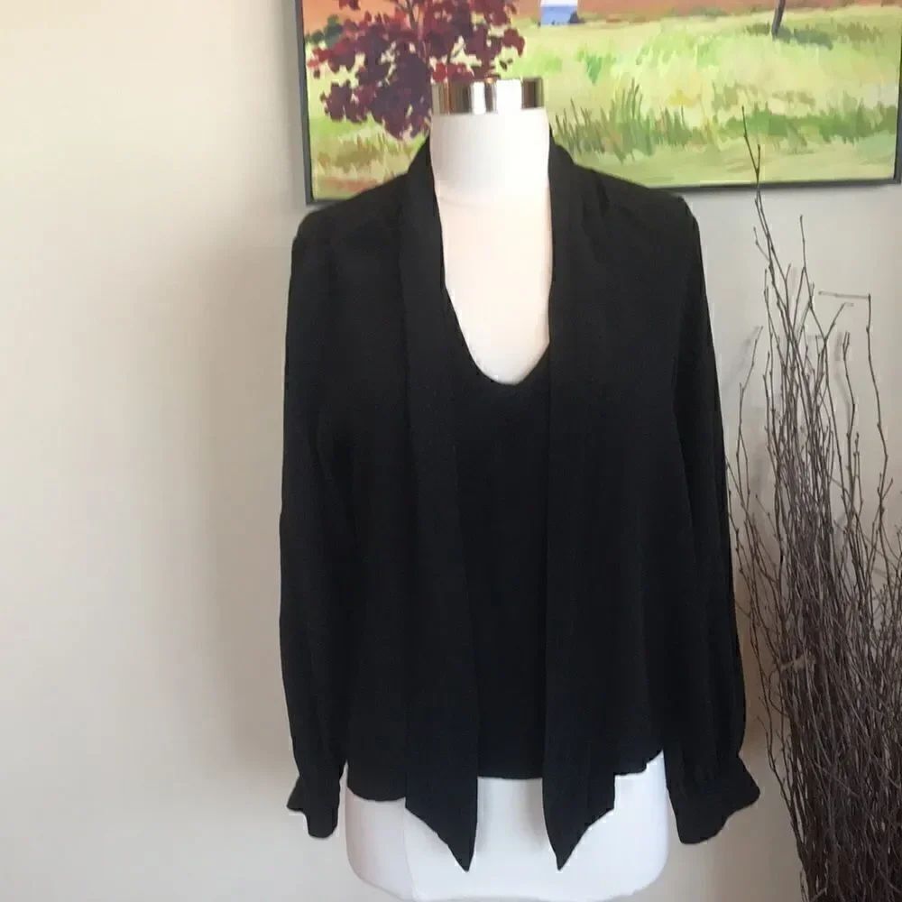 Karen Kane Blouse - Picture 3 of 9